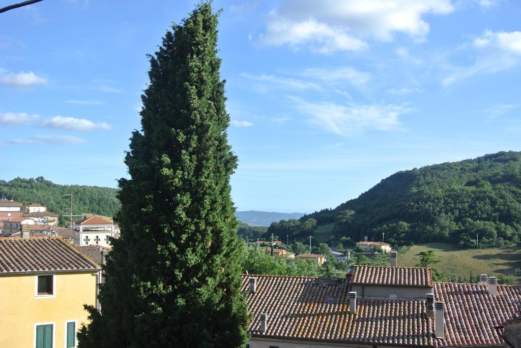 Locanda La Pieve Hotel Semproniano Exterior photo