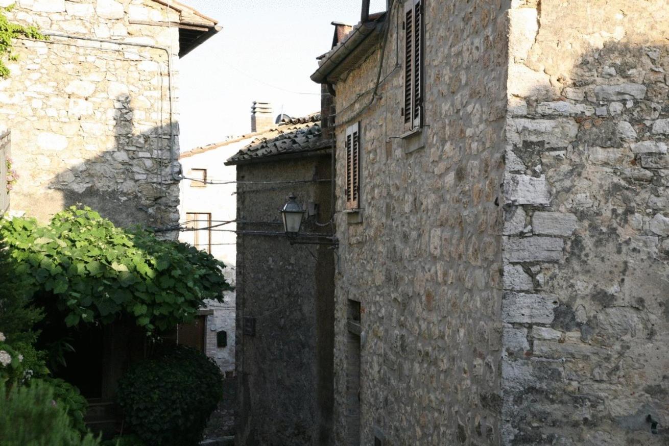 Locanda La Pieve Hotel Semproniano Exterior photo