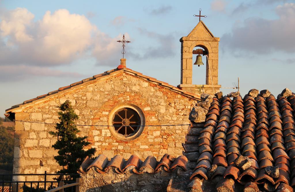 Locanda La Pieve Semproniano Exterior photo
