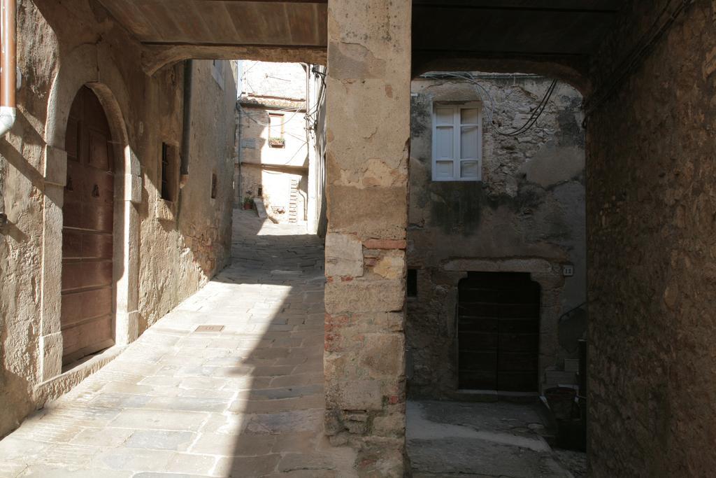 Locanda La Pieve Hotel Semproniano Exterior photo